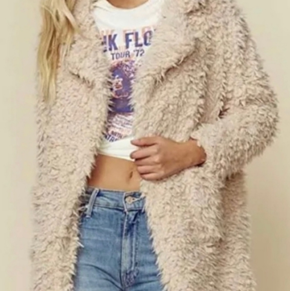 SAGE The Label Tan/ Cream Shag Jacket Size Large